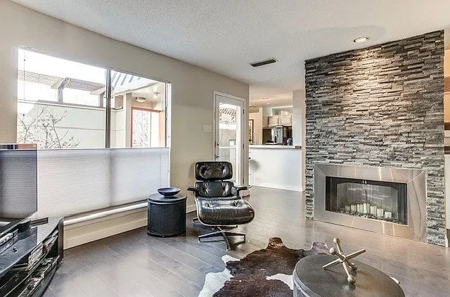 3955 Buena Vista St — Photo 8