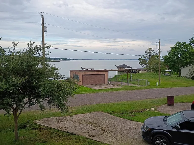 277 Lake View Ln — Photo 34