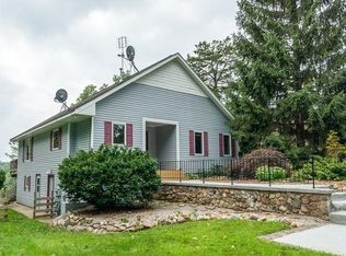 310 Island Lake Rd, Chelsea, MI 48118