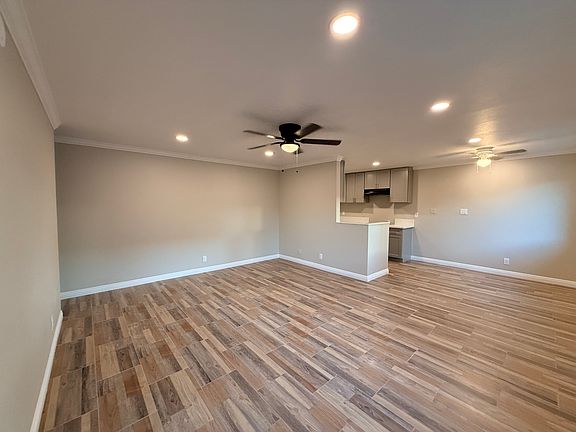 5th image of 445 County Rd APT C