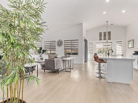 5th image of 7513 S 45TH Avenue