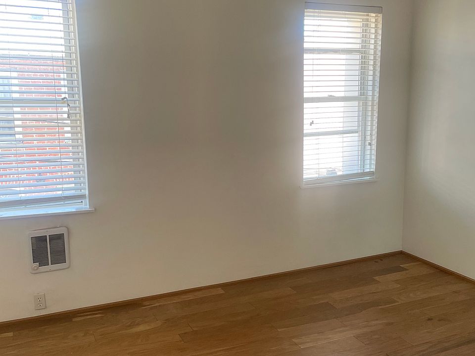 Front/Bed Room