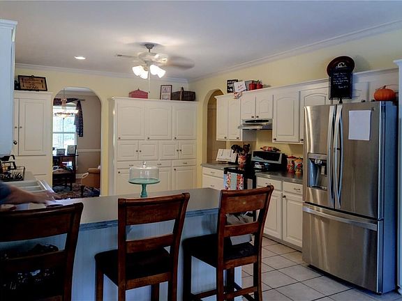 3rd image of 2079 Cherrybark Ln