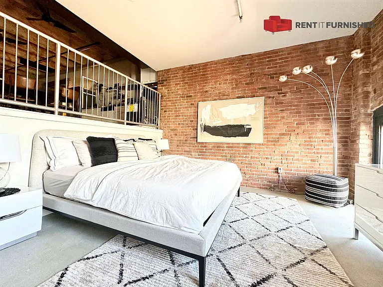 55 Cordova St E #404 — Photo 10