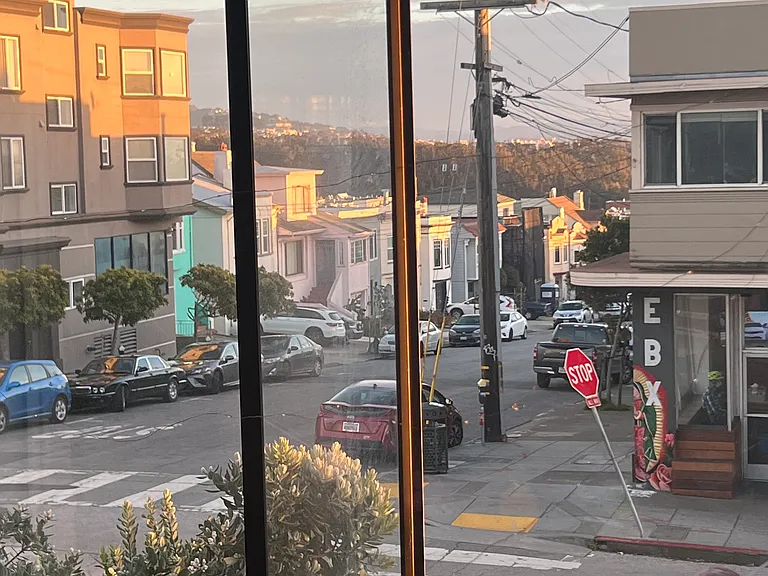 26th Ave — Photo 12