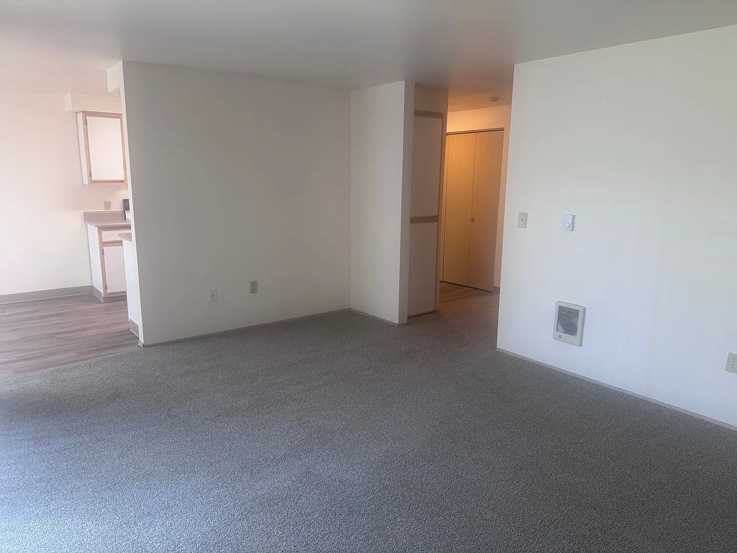 Willow Glen Apartments — Photo 4