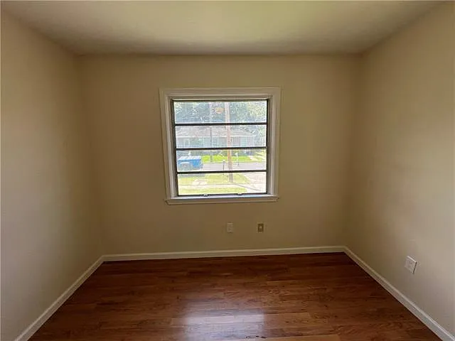 715 Community St — Photo 8