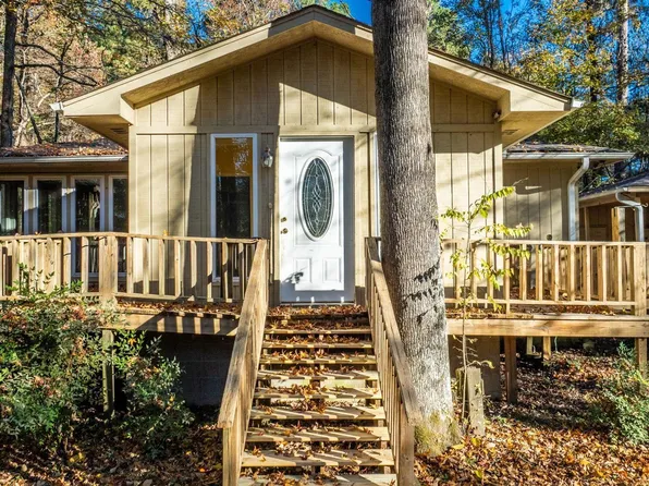 18 Sheila Ln, Mabelvale, AR 72103