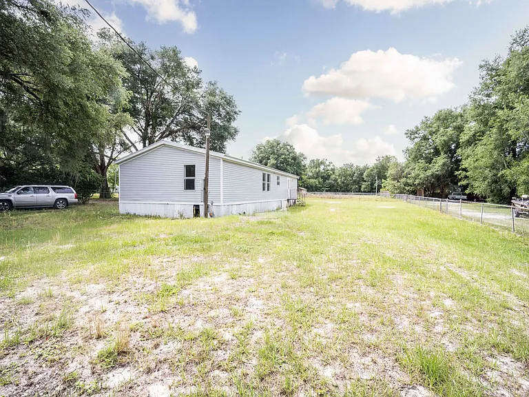 4872 Evans St — Photo 15