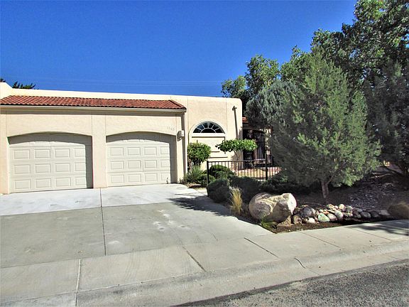 2nd image of 2365 N Suntuoso Ct