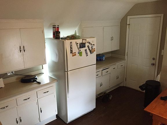 4th image of 342 19th Ave NE #2