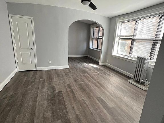5th image of 6915 S Clyde Ave #104