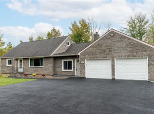 6150 Lakeshore Rd, Cicero, NY 13039