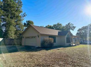 5374 Windham Rd, Milton, FL 32570