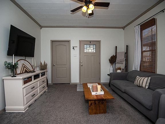 3rd image of 1206 McKinley Ave