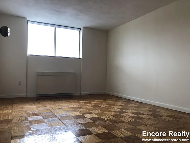 17 Monmouth Ct #M — Photo 13