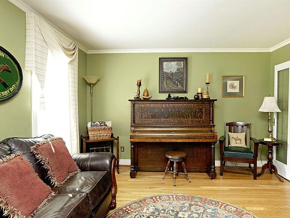 5th image of 2197 Taborlake Cir