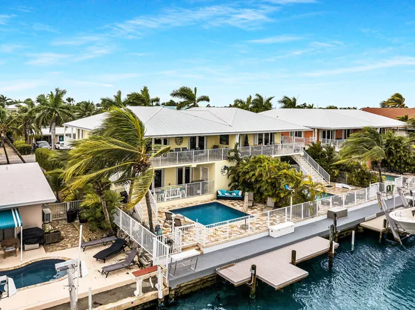 540 9th St, Key Colony Beach, FL 33051