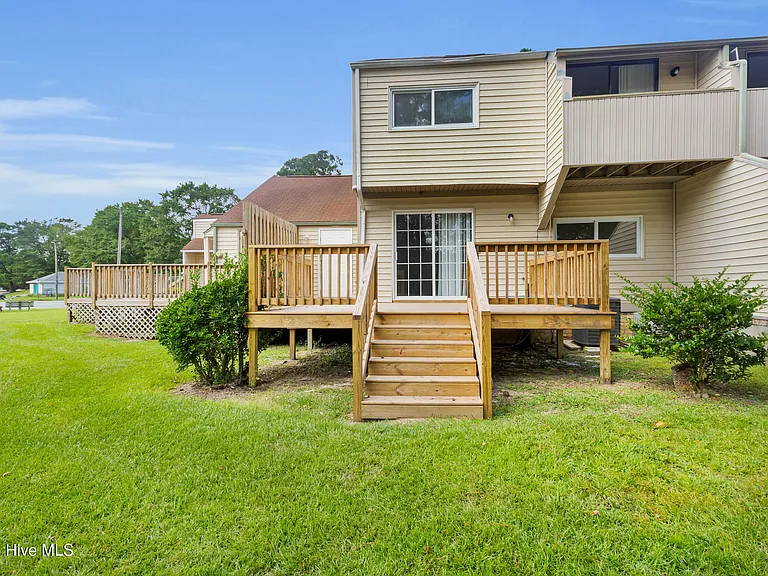125 Pirates Rd #7 — Photo 16
