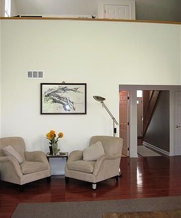3rd image of 4893 Highland Place Ct