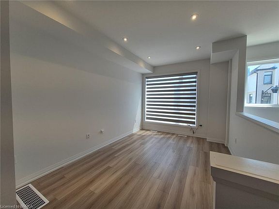 5th image of 55 Tom Brown Dr #14