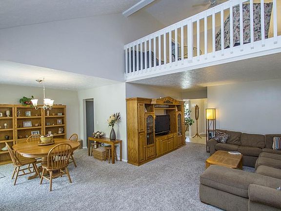 5th image of 9489 Downers Grove Ct