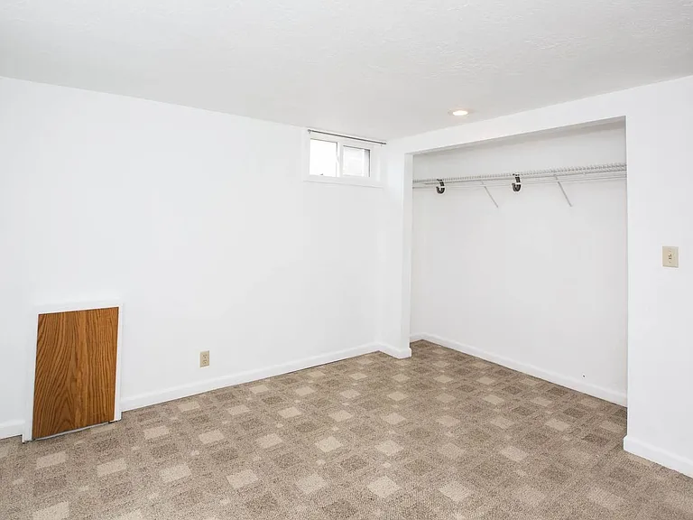 2134 S 13th St W — Photo 16