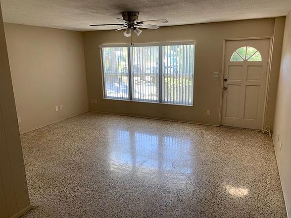 4th image of 2711 Florida Blvd