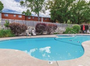 447 W 104th St, Kansas City, MO 64114