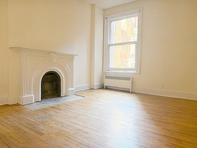 1st image of 126 E 39th St #2B
