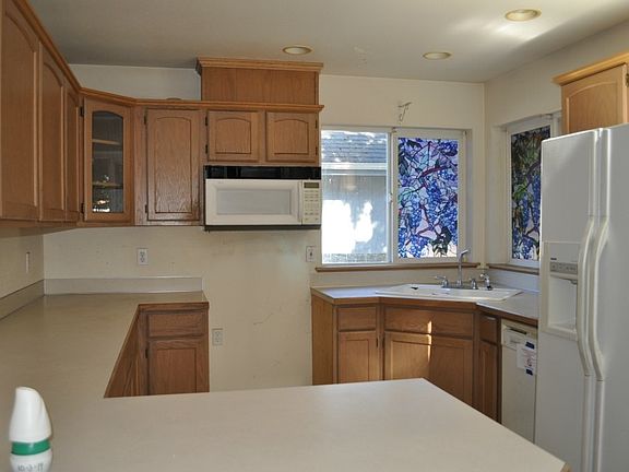 3rd image of 17009 25th Ave E