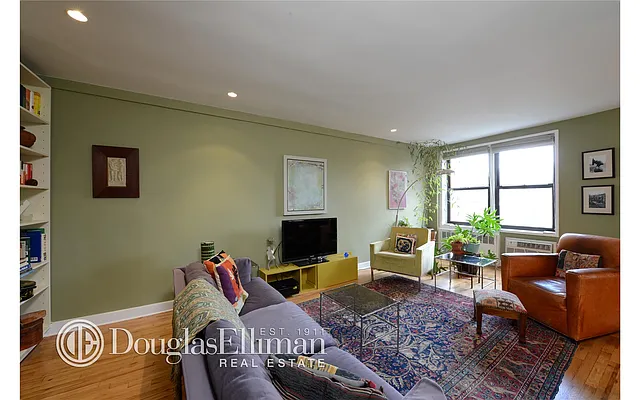 Rented by Douglas Elliman | media 4