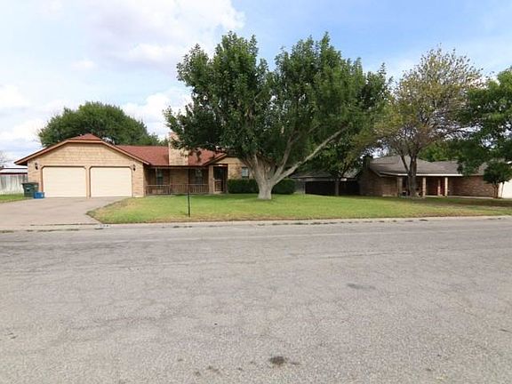 2nd image of 202 Medicine Bow Trl