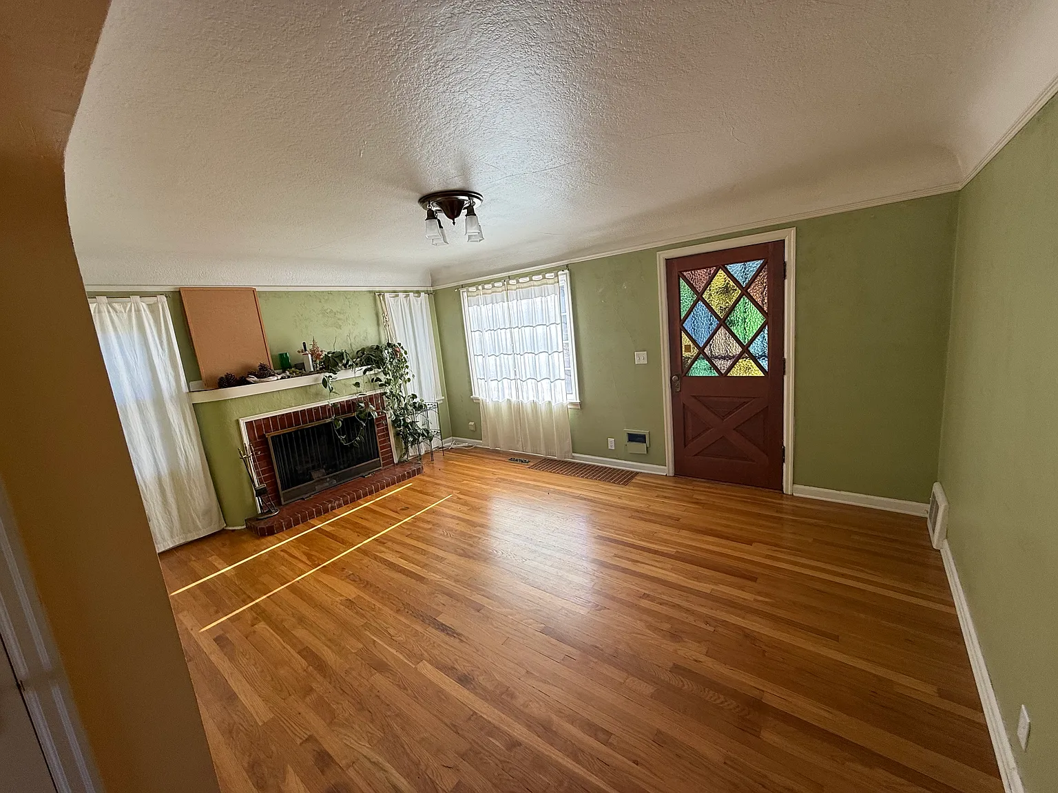 3 bed, 1680 sqft, $2,995 — Photo 3