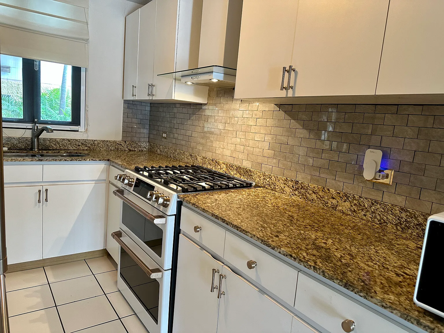 12 Calle Costa Del Sol — Photo 4