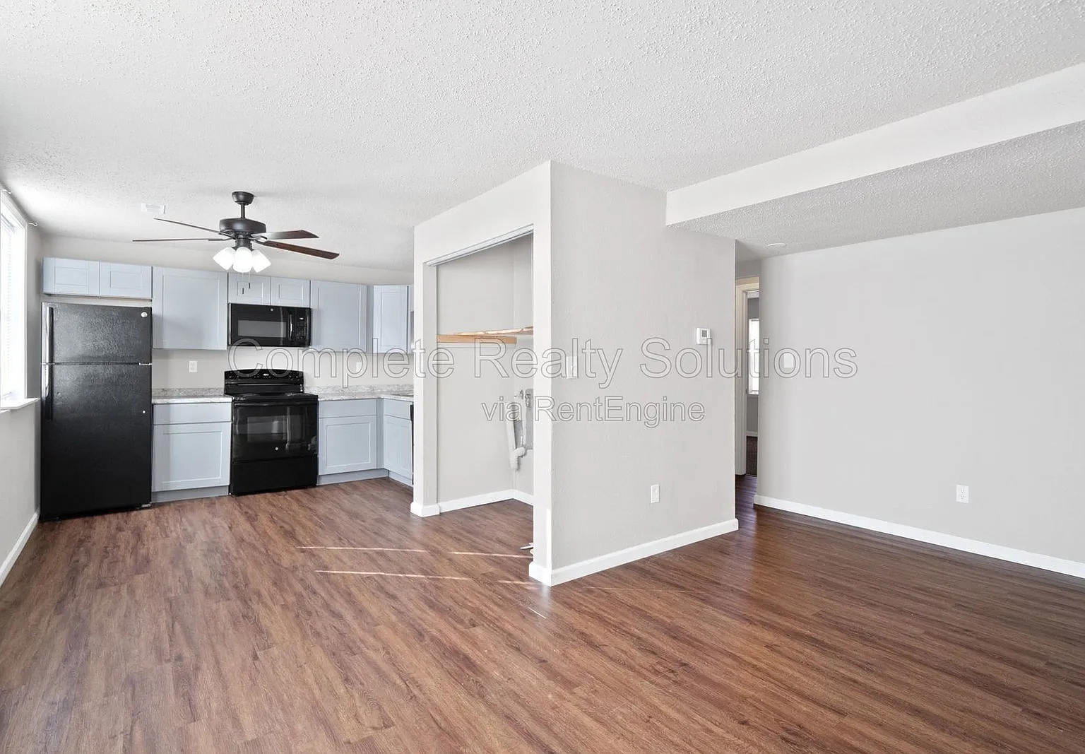 2 bed, 1.0 bath, 850 sqft, $900 — Photo 1