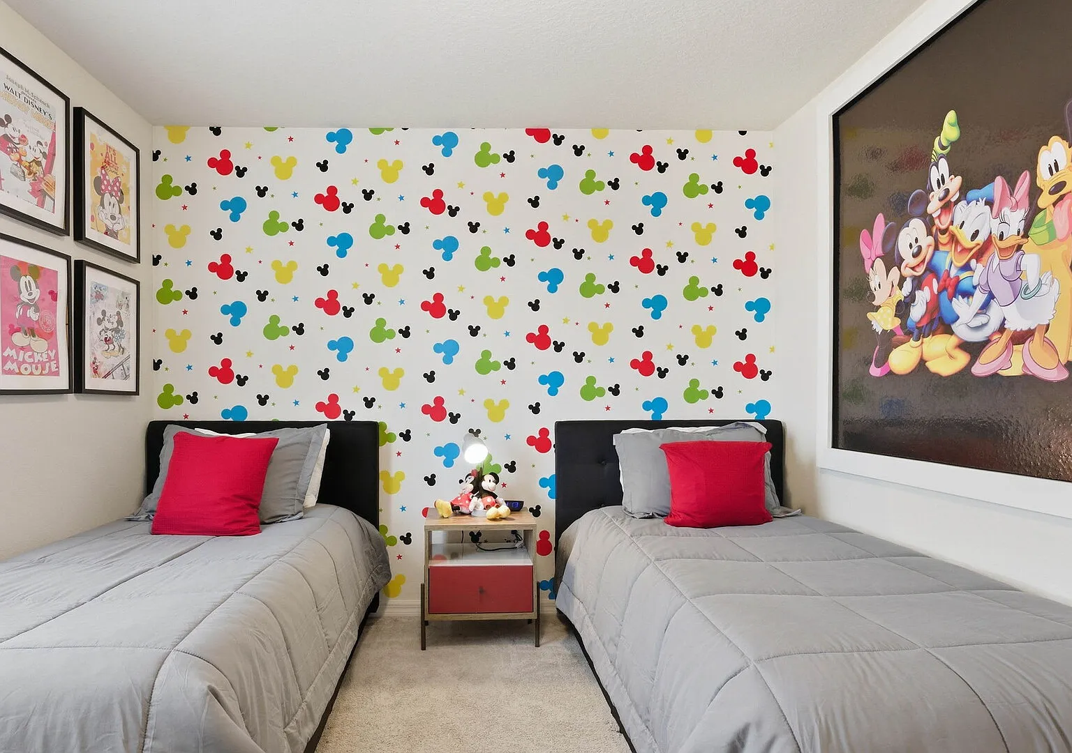 Cozy and Spacious 5BR with Pool Near Disney Parks — Photo 3