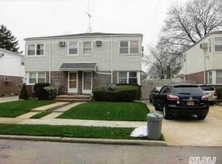 6746 213th St, Bayside, NY 11364
