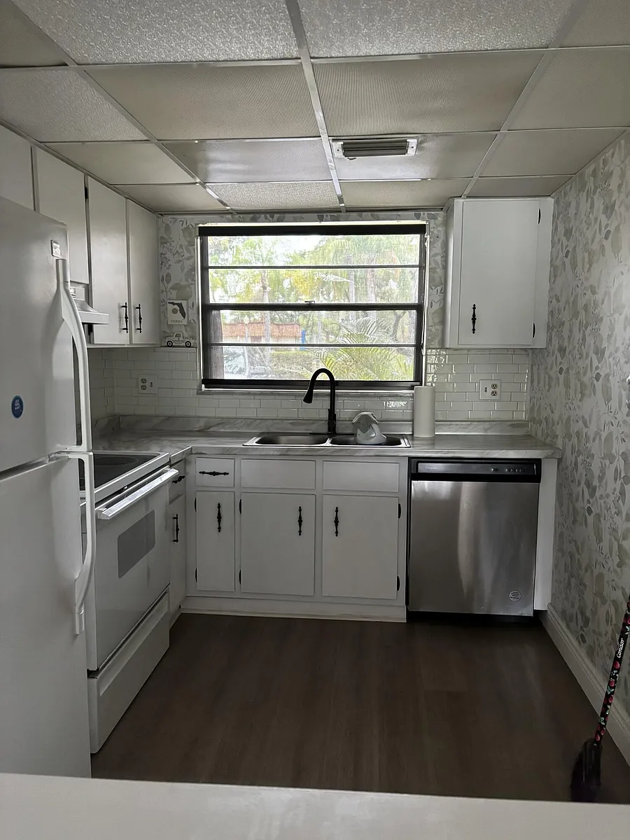 Building Photo - 2153 N 14th Ave #2153