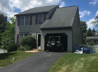 45 Village Spring Ln, Reinholds, PA 17569