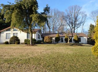 48 Dogwood Rd, Middletown, NJ 07748