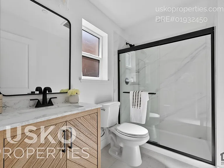 2708 T St #1 — Photo 16