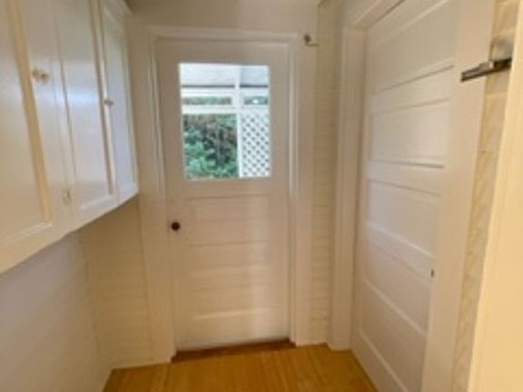 5th image of 5605 12th Ave NE Unit A