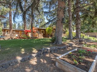 1204 NE 9th St, Bend, OR 97701