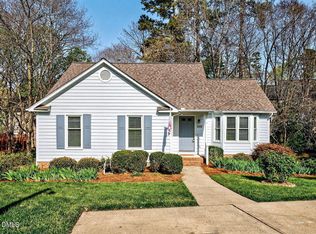 106 Majnun Ln, Cary, NC 27513