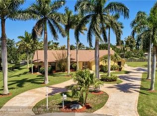 11651 SW 24th St, Davie, FL 33325