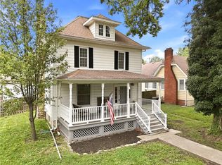606 E Peoria St, Paola, KS 66071
