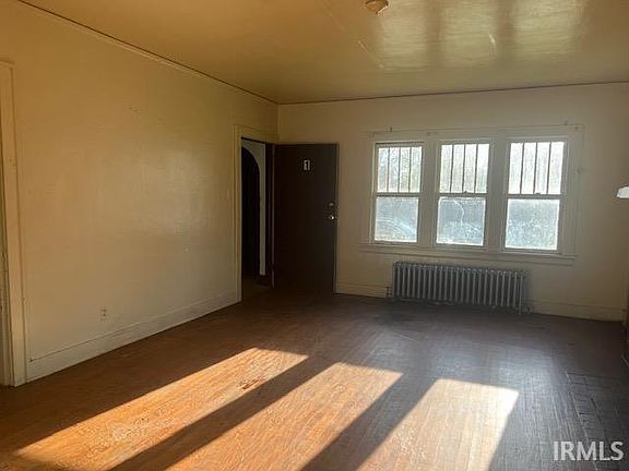5th image of 542 N Scott St