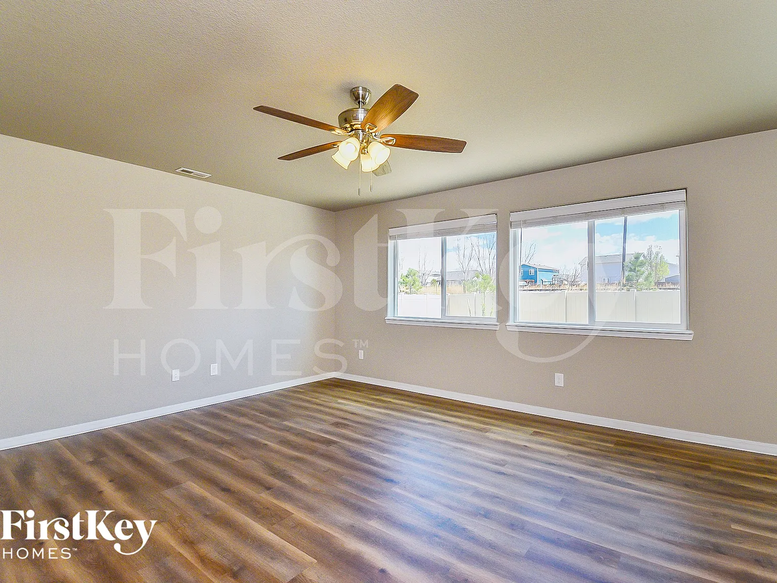 3 bed, 3.0 bath, 1918 sqft, $2,735 — Photo 2