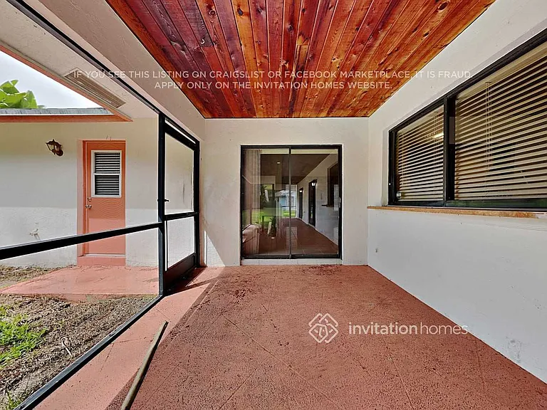 13325 Kingsbury Dr — Photo 20